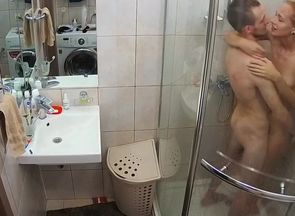 Young Fucky-fucky IN THE SHOWER=>_>_